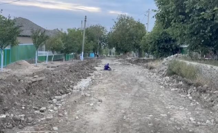 Более 800 метров новой дороги: в Чадыр-Лунге ведутся работы на ул. Фрунзе