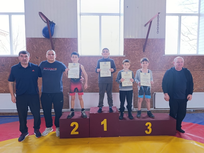 Юные борцы спортшколы им. С. Киорогло оказались среди лидеров открытого первенства ДЮСШ им. Потапова