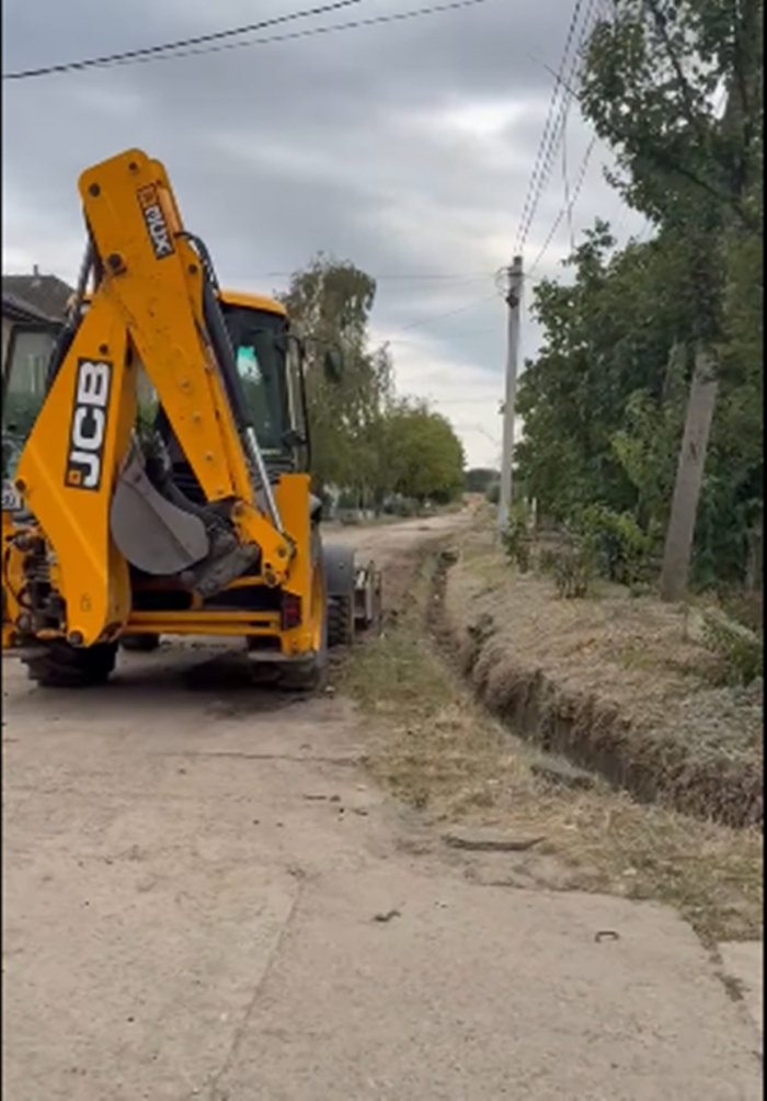 В Чадыр-Лунге началось строительство дорожного участка по улице Макаренко