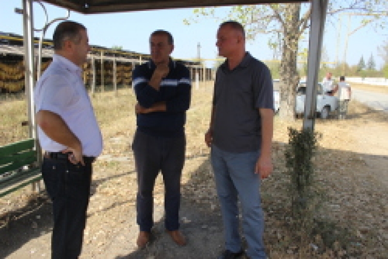 Предприниматели г. Чадыр-Лунга ремонтируют улицу Молодежная