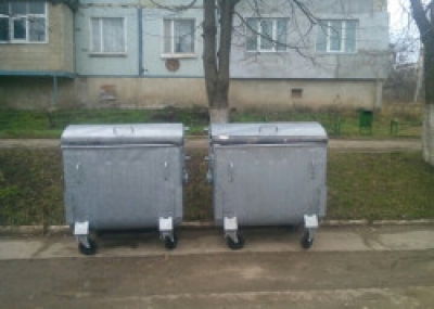Вниманию горожан! Золу в контейнеры выбрасывать нельзя!