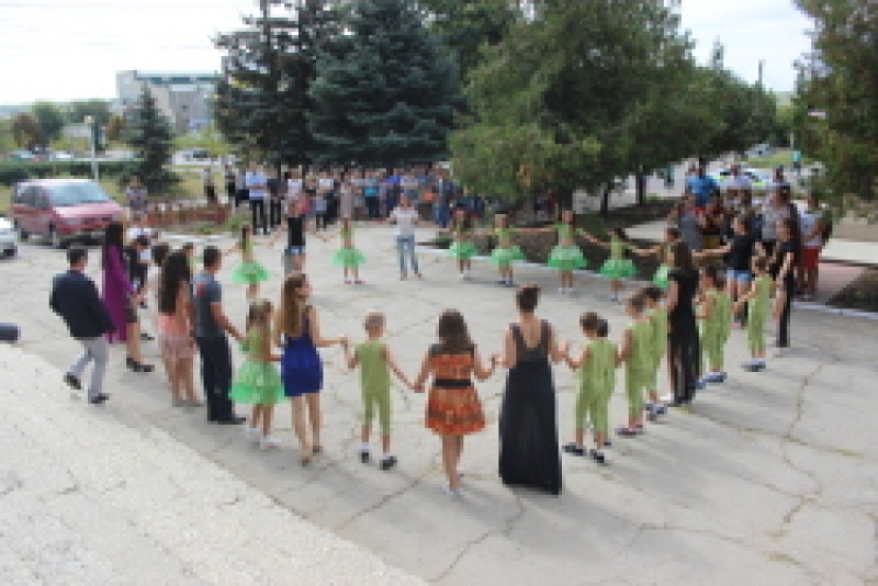 В Чадыр-Лунге празднуют День независимости Молдовы