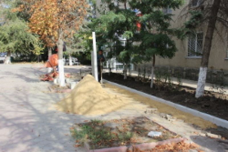 В г. Чадыр-Лунге обустраивается новая автомобильная парковка