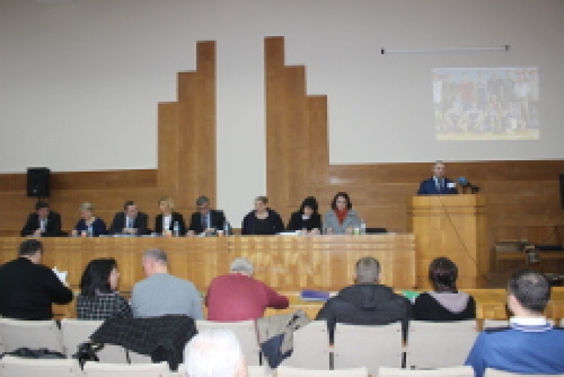 Анатолий Топал представил отчет о работе примарии за 2016 год