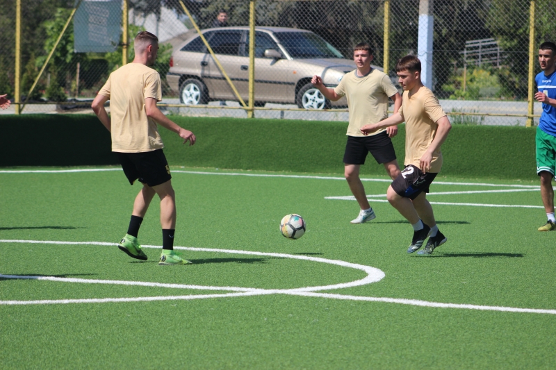 Команда "Дельфа" получила главный приз турнира по мини-футболу