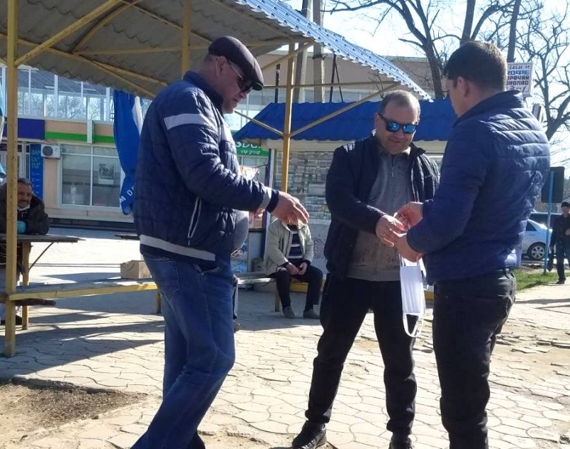 В Чадыр-Лунге бесплатно раздали первую партию масок