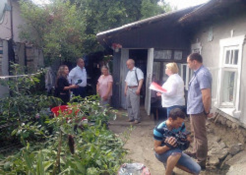 Пять семей, пострадавших от наводнения в Чадыр-Лунге, получили материальную помощь