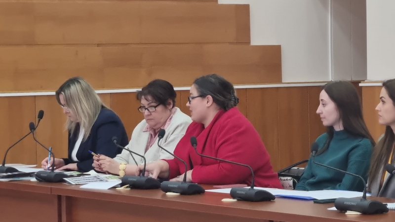 В Чадыр-Лунге состоялся круглый стол с участием депутата парламента Марьяны Лукрецяну – какие вопросы обсудили