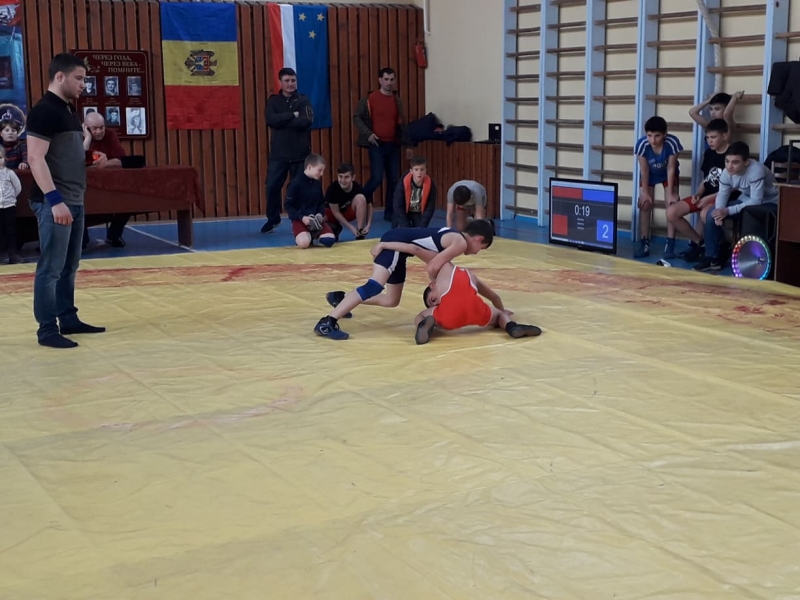 Спортивное мероприятие в Чадыр-Лунге собрало около двухсот юных спортсменов