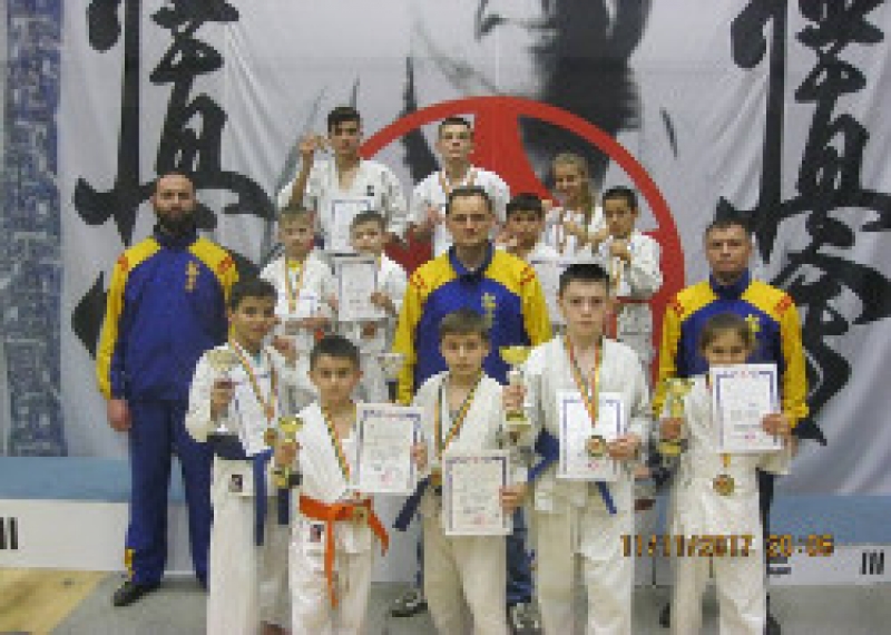 Воспитанники спортклуба "Sakura" стали золотыми призерами кубка Румынии
