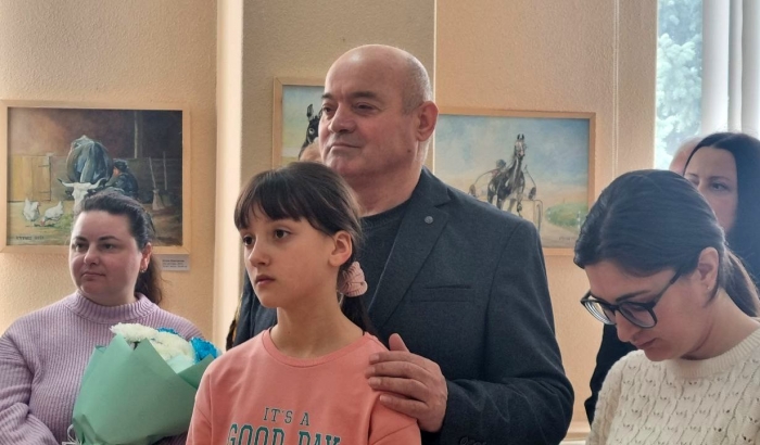 &laquo;Ветер в гривах&raquo;: Константин Келеш представил в Комрате выставку своих картин