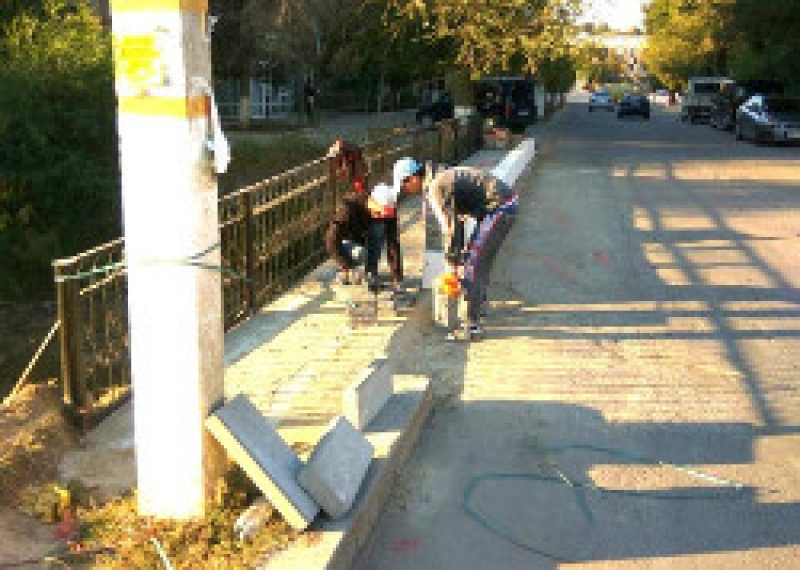 В Чадыр-Лунге продолжаются работы по реконструкции мостов