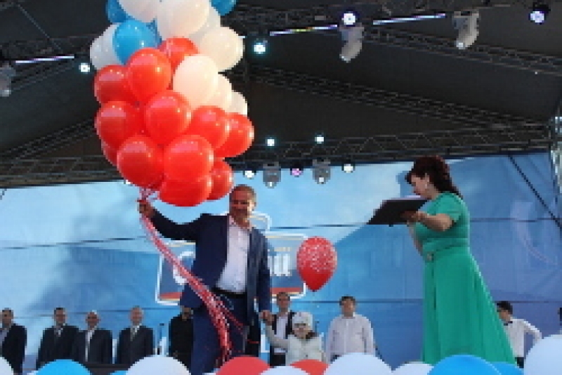 Праздничным концертом и салютом отметили День города в Чадыр-Лунге