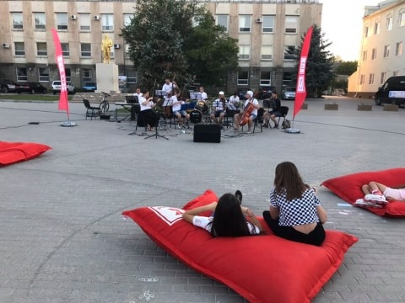 Команда La La Play провела в Чадыр-Лунге экологическую акцию