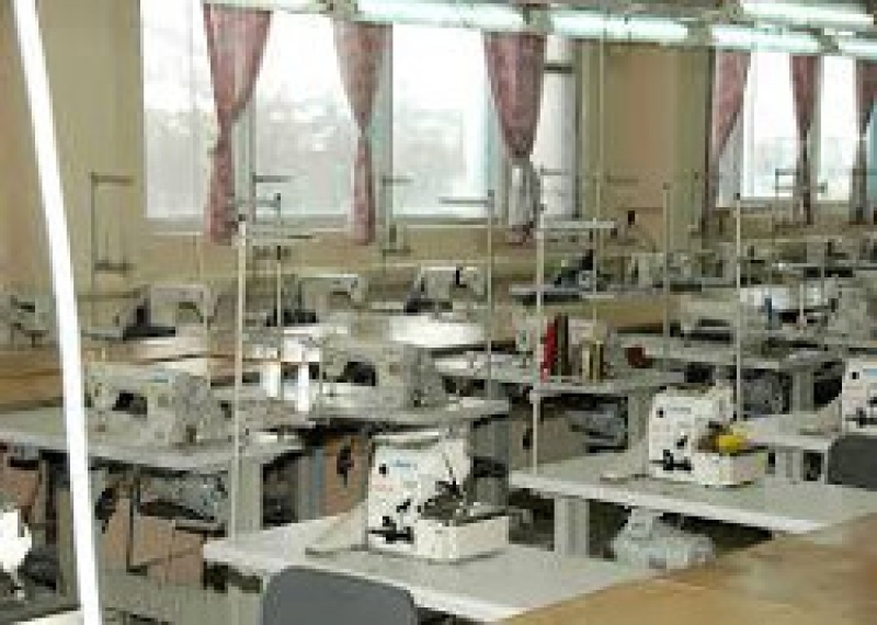 На работу приглашаются швеи и гладильщицы