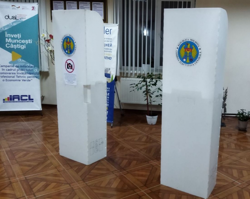 В Чадыр-Лунге избирательные участки начали работу без эксцессов