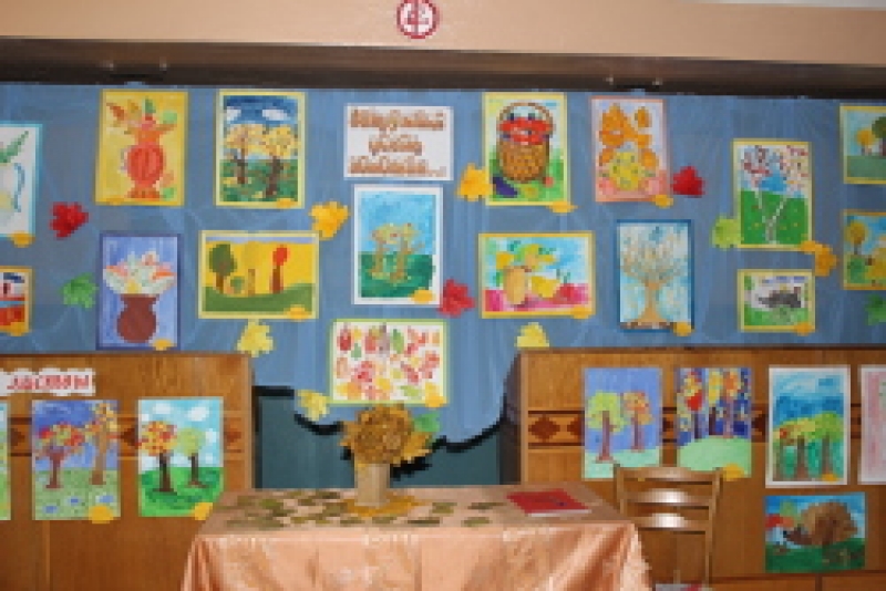 В Едином Культурном Центре состоялась первая выставка кружка изобразительного искусства