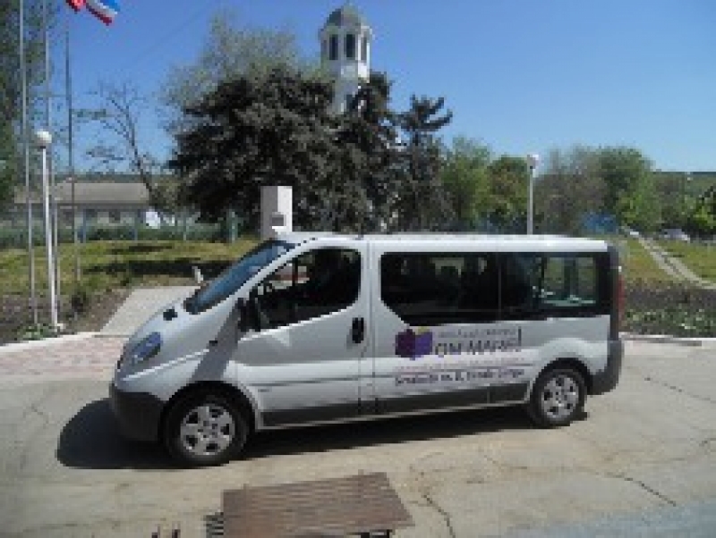 Все лучшее - детям. Детский сад №8 получил новый микроавтобус